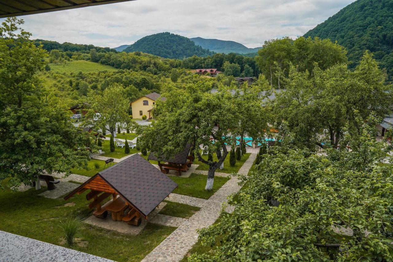 гора Apartament *